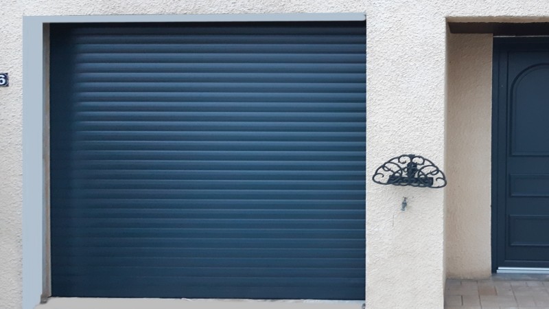 PG-04 | Porte de garage enroulable